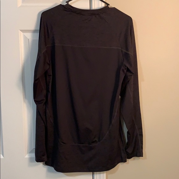 Gymshark long sleeve vented performance shirt - Picture 3 of 3